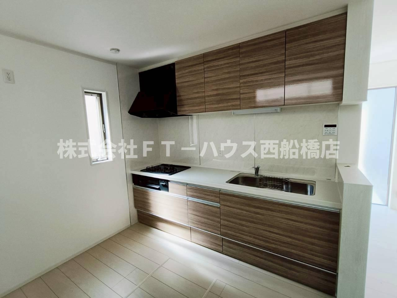 船橋市芝山７丁目戸建てのキッチン