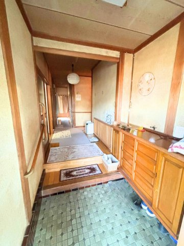 勝岡町の中古のおうち　松山市勝岡町中古戸建のその他|2階廊下
