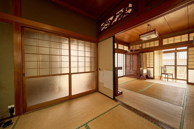 勝岡町の中古のおうち　松山市勝岡町中古戸建の和室|大広間