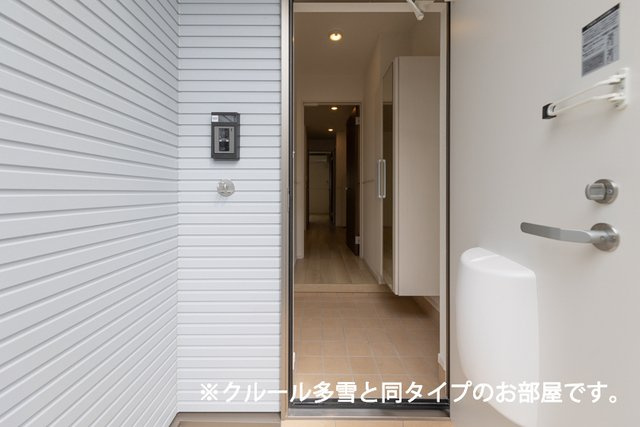 ベル　パトリ　Ａの玄関|玄関です