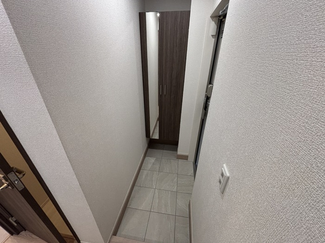 【玄関】セレスティア西寺尾　A