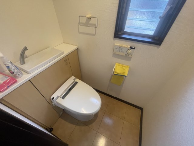 佐々町口石免一戸建のトイレ