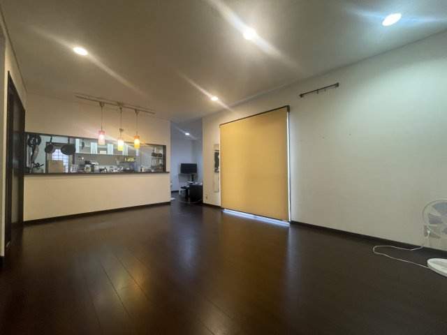 佐々町口石免一戸建の居間・リビング