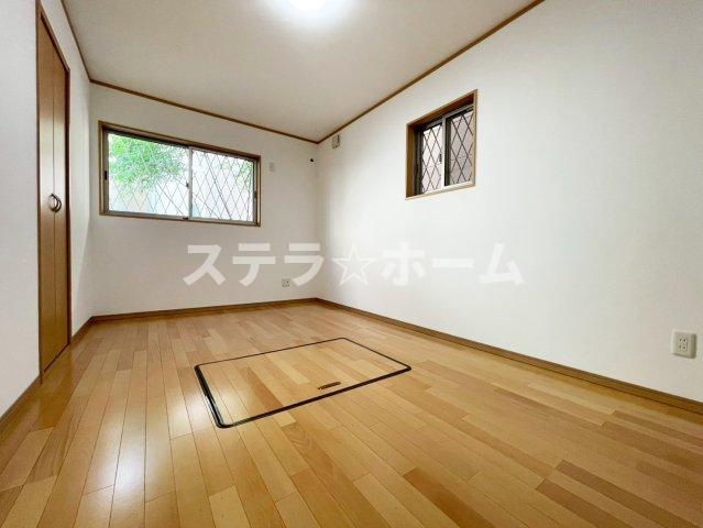菅原2 中古戸建の洋室|広々とした洋室です