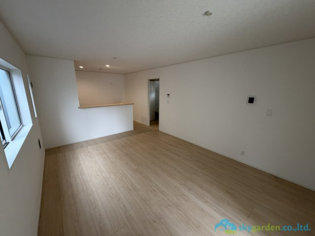 秦野市堀西第26　新築戸建　全1棟1号棟の居間・リビング