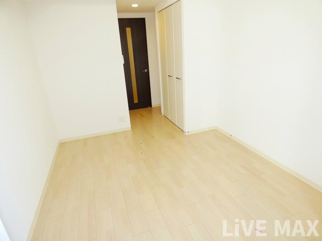 【寝室】アーデンタワー本町イースト