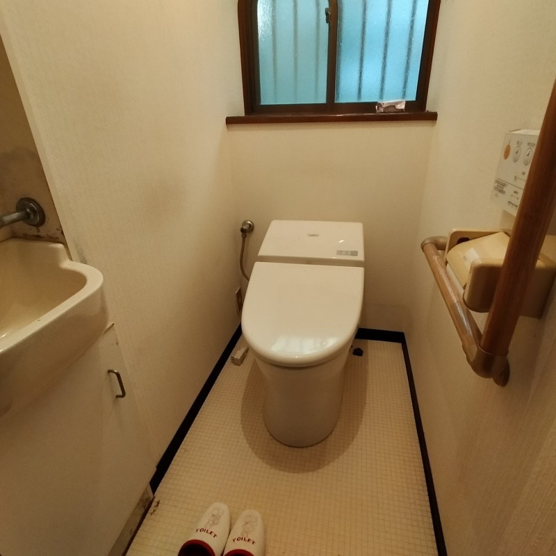 須佐町中古戸建のトイレ