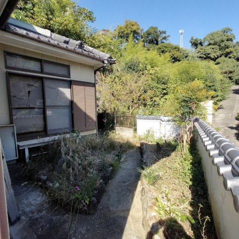 須佐町中古戸建の庭