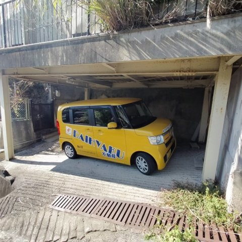須佐町中古戸建の駐車場