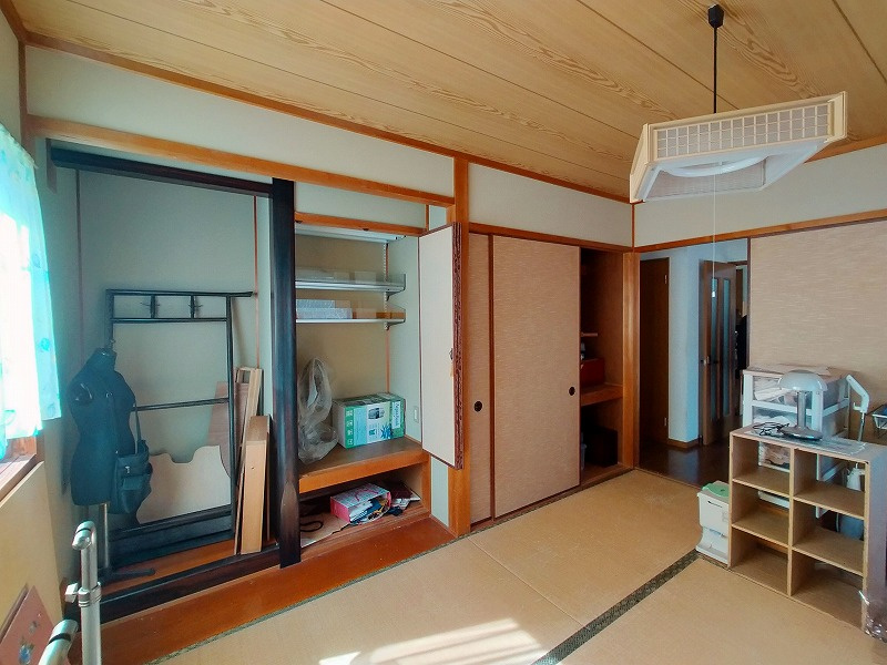 大村市東野岳町平屋建の和室|南東側６帖和室