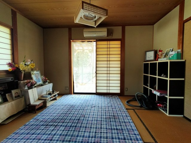 大村市東野岳町平屋建の和室|北東側６帖和室