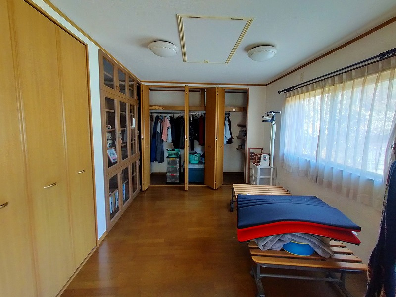 大村市東野岳町平屋建の洋室|北西側６帖洋室
