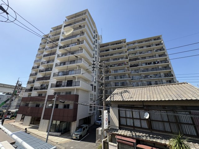 小倉スカイマンション天神島の外観|建物外観を気になさる方へ、見た目の良い物件です
