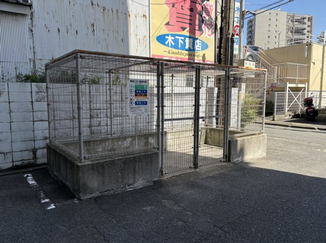 小倉スカイマンション天神島のその他共用部分|ゴミステーションです