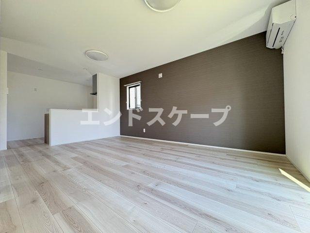 ヴィル・エテルネルの居間・リビング|高崎、前橋のお部屋探しはエンドスケープまで！お客様の理想お聞かせ下さい♪