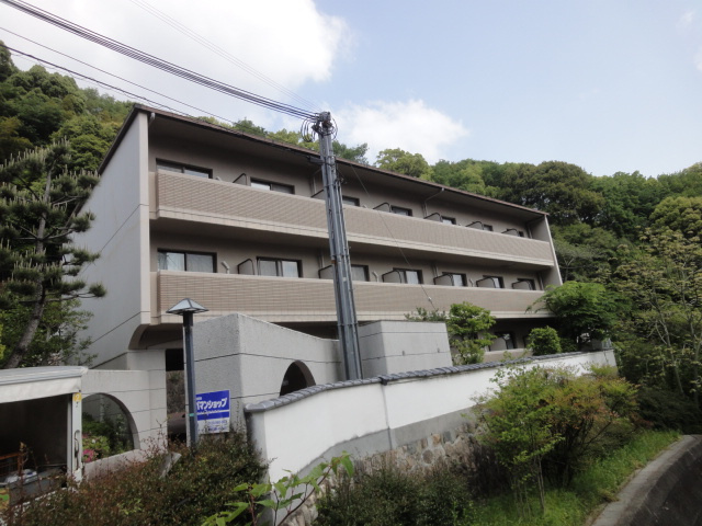ベルグラン宝塚の外観|外観は落ち着いています