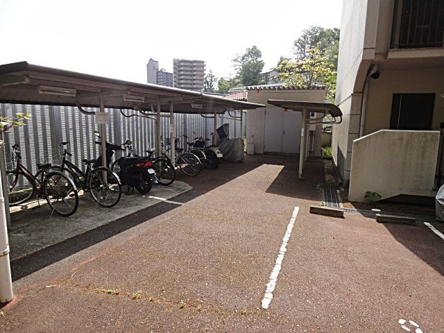 ベルグラン宝塚のその他共用部分|駐輪場です