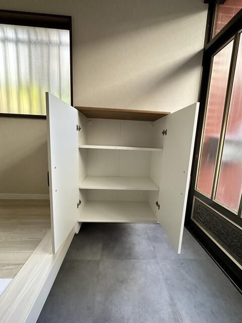護国寺ハウス01の玄関