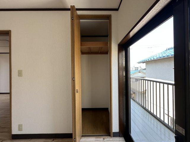 明石市魚住町西岡戸建の収納