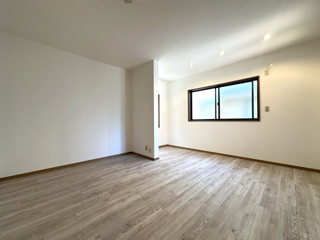 明石市魚住町西岡戸建の居間・リビング