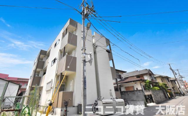 東大阪市御厨中２丁目のアパートの外観