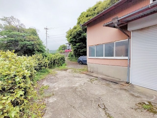 自然豊かな上柚木町一戸建の外観