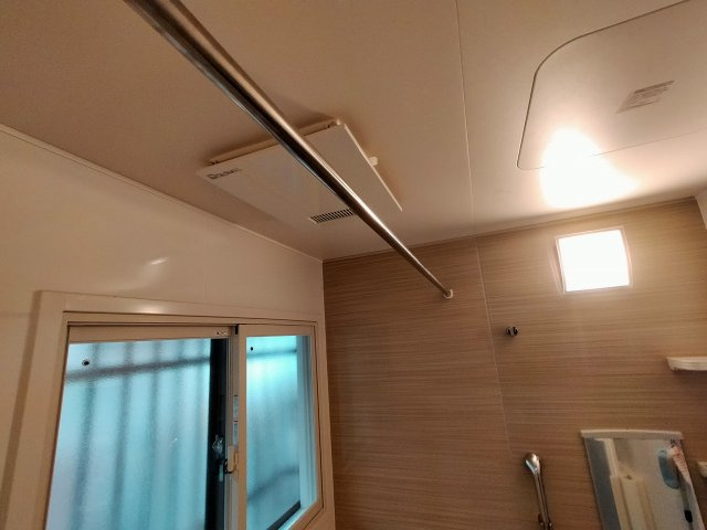 家庭菜園を楽しめる黒髪町戸建て　の浴室