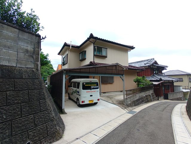 家庭菜園を楽しめる黒髪町戸建て　