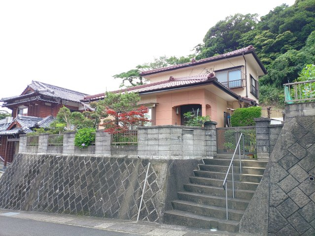 家庭菜園を楽しめる黒髪町戸建て　の外観