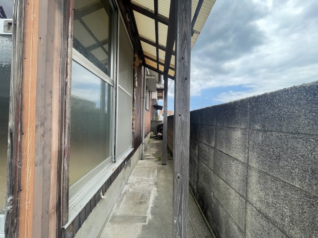 青木借家のバルコニー