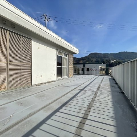 花園町一戸建のバルコニー