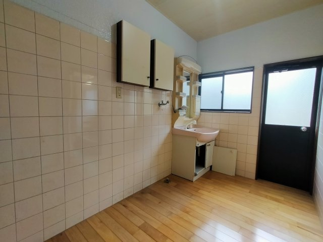 小佐世保町戸建の洗面所