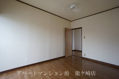 【寝室】 | セントラルパーク