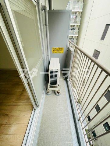 大阪市淀川区西宮原１丁目の賃貸マンションのバルコニー