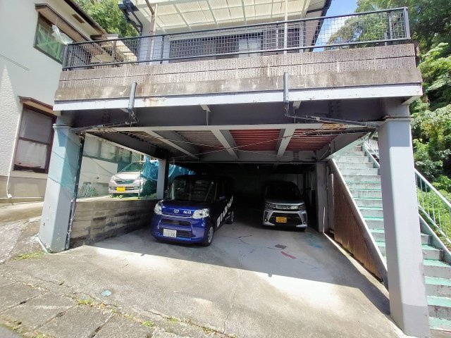 藤原町戸建ての駐車場