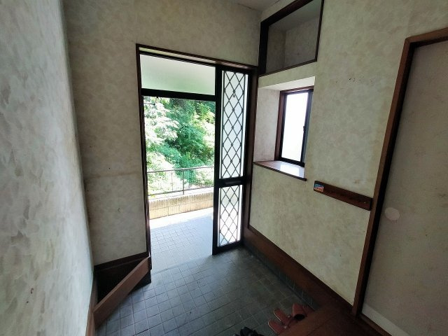 藤原町戸建ての玄関