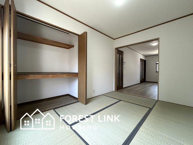 新池島町1丁目戸建の居間・リビング