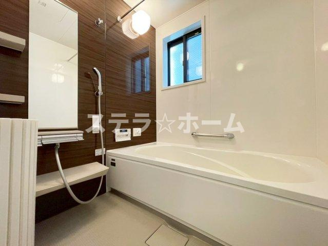 豊里1 中古戸建の浴室|コンパクトで使いやすいお風呂です