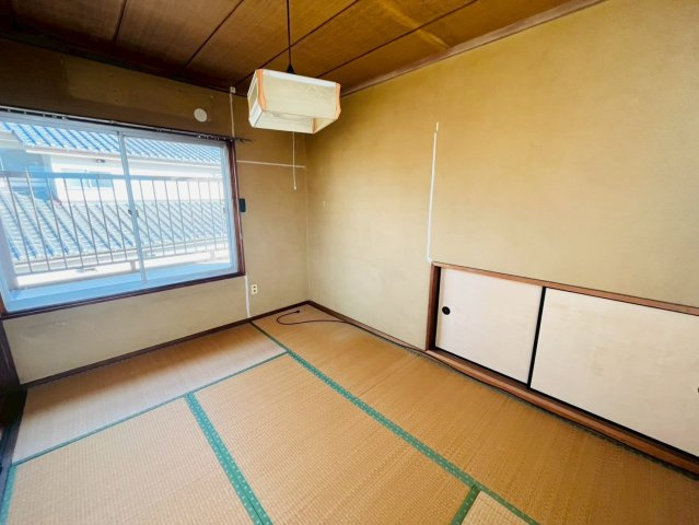 筑西市下川島-7 リフォーム物件　の和室|〇和室　6帖〇
2階和室。和みの場としてゆったり過ごすことができます♪
2026年4月撮影