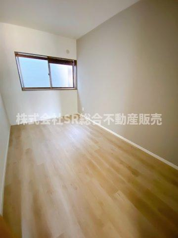七軒家中古戸建の子供部屋|子供部屋としても使い勝手の良いお部屋です