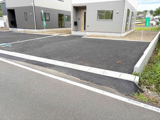 常陸太田市増井町第1　新築戸建て　1号棟の駐車場|カースペースは2台お停めいただけます♪