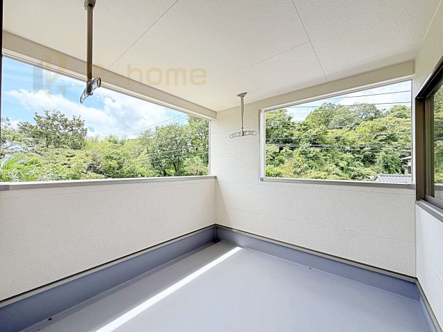 常陸太田市増井町第1　新築戸建て　1号棟のバルコニー|急な雨でも安心のインナーバルコニー♪忙しいご夫婦も大満足♪