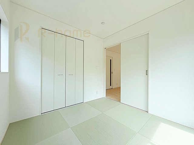 常陸太田市増井町第1　新築戸建て　1号棟の和室|フローリングより衝撃が少ない和室は、ご両親のお部屋やキッズスペース、客間としても活用頂けます。
