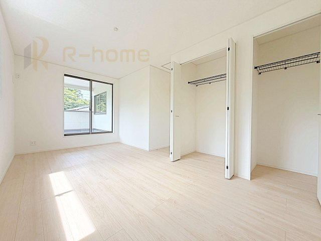 常陸太田市増井町第1　新築戸建て　1号棟の洋室|お部屋のサッシにはペアガラスを採用、高い断熱性による省エネと結露対策に有効です♪