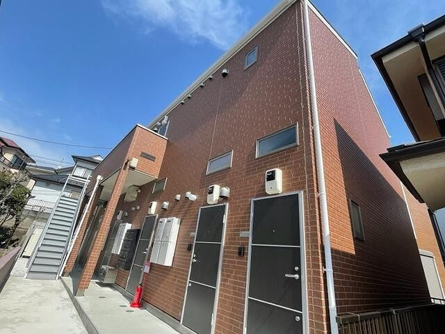 横浜市瀬谷区瀬谷２丁目のアパートの外観