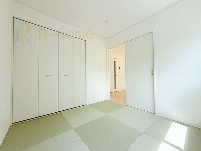 常陸太田市増井町第1　新築戸建て　2号棟の和室|フローリングより衝撃が少ない和室は、ご両親のお部屋やキッズスペース、客間としても活用頂けます。