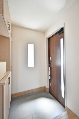 上尾市本町５丁目　全4棟　1号棟の玄関