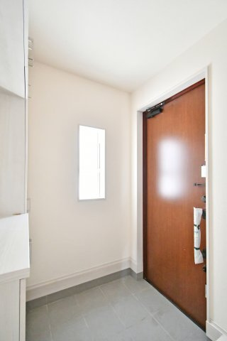 上尾市本町５丁目　全4棟　4号棟の玄関