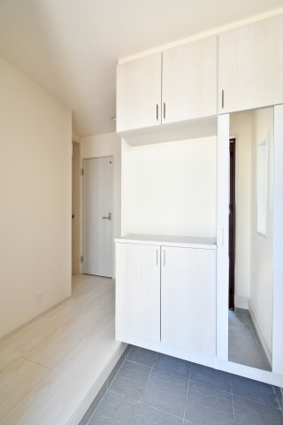 上尾市本町５丁目　全4棟　4号棟の玄関