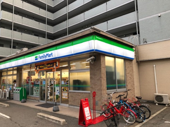  | ファミリーマート福岡大楠三丁目店 540m